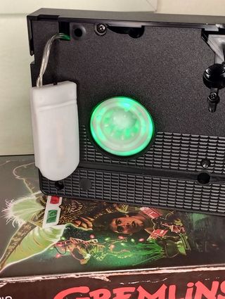 Lámpara decorativa VHS Led película Gremlins