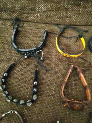 Pulseras de cuero para hombre y mujer