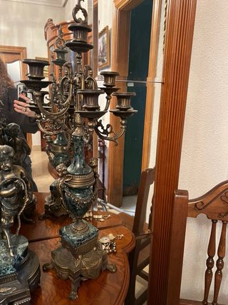 Reloj y Candelabros Bronce y Mármol