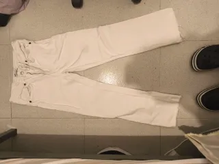 Lote 3 Pantalones Vaqueros 2 zara 1 stradivarius