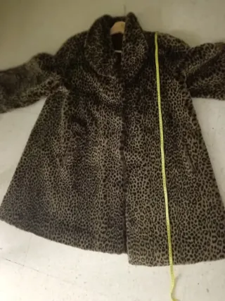 Abrigo de pelo sintético estampado leopardo