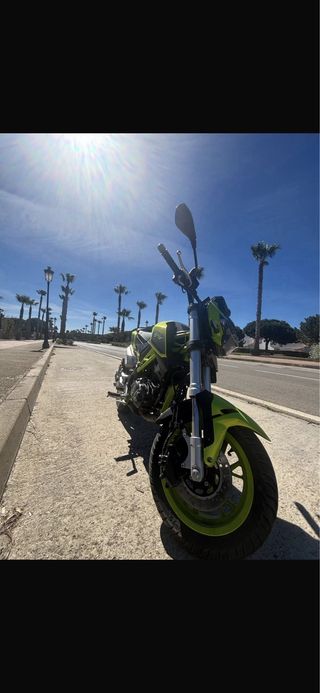 Benelli TNT 125 Verde Lima