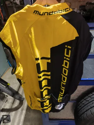 Maillot Ciclismo Amarillo y Negro