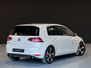 VOLKSWAGEN Golf GTI 2.0 TSI 220CV BMT