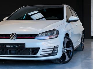 VOLKSWAGEN Golf GTI 2.0 TSI 220CV BMT