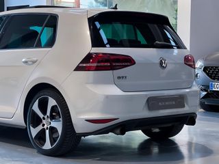 VOLKSWAGEN Golf GTI 2.0 TSI 220CV BMT