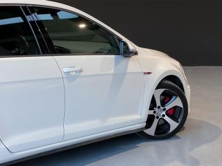 VOLKSWAGEN Golf GTI 2.0 TSI 220CV BMT