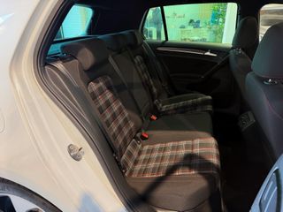 VOLKSWAGEN Golf GTI 2.0 TSI 220CV BMT