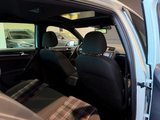 VOLKSWAGEN Golf GTI 2.0 TSI 220CV BMT