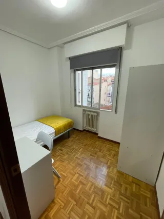 Sanitarios y Docentes | Piso Logroño Solo chicas