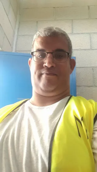 Busco trabajo en cualquier campo