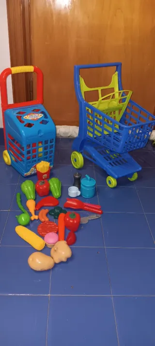 Carrello spesa giocattolo con accessori