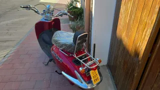 Moto eléctrica 50cc 75km autonomía está nueva 60km