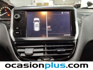 Peugeot 2008 PureTech Signature 60 kW (82 CV)