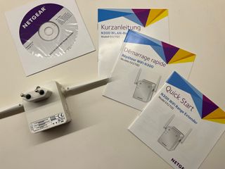 Netgear EX2700 N300 WiFi Range Extender