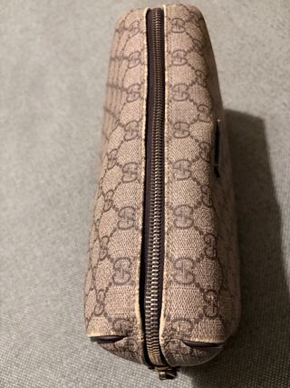 Neceser Gucci Marrón GG