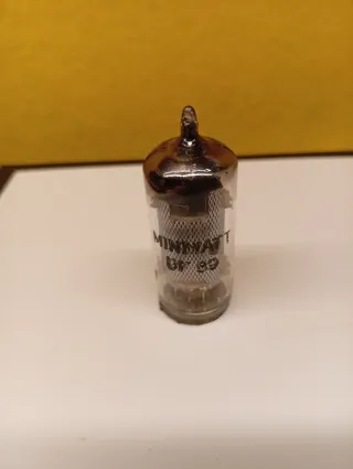 UF 89 Válvula Radio MINIWATT