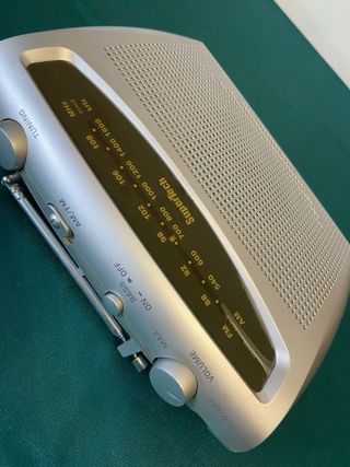 Radio SuperTech Plata AM/FM