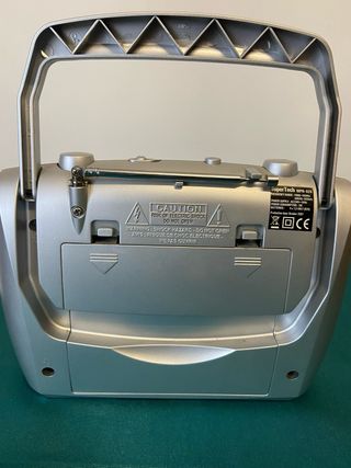 Radio SuperTech Plata AM/FM