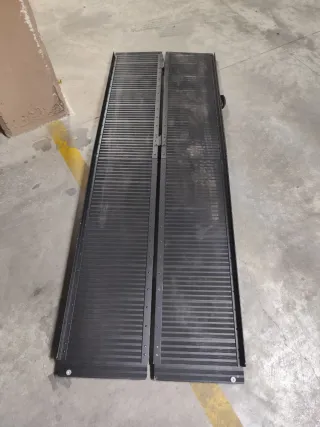 Rampa plegable para coche