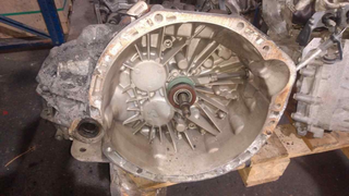 DESPIECE CAJA CAMBIOS RENAULT TRAFIC COMBI Co