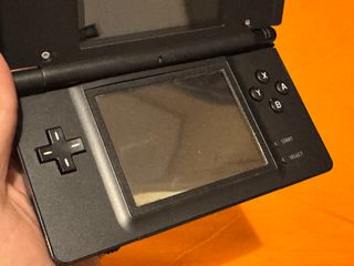 Nintendo DS Lite Roja y Negra