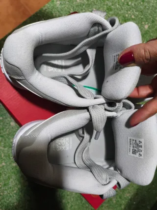 Deportivas Puma grises casi nuevas