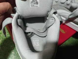 Deportivas Puma grises casi nuevas