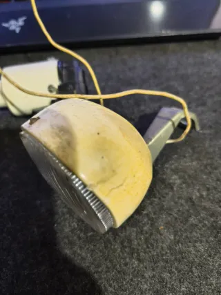 Dinamo y foco Rinder, original de Bh