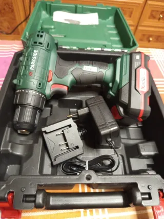 Taladro Atornillador Parkside 20V, nuevo