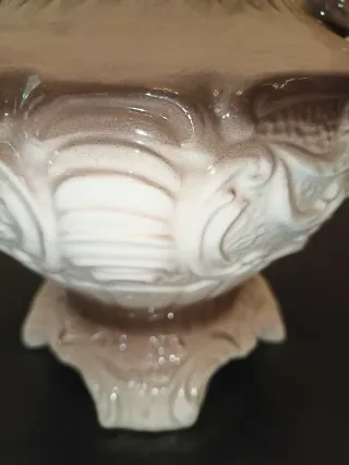 Vaso in porcellana Capodimonte con rose