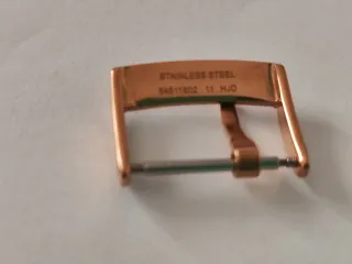 Fibbia Omega Oro Rosa