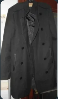 Abric de la marca Celio. Talla S.