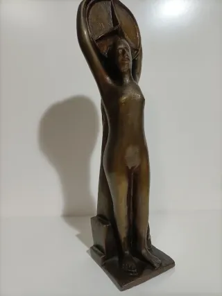 Escultura de JL MOLINA para Mercedes Benz.