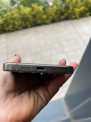 iPhone 15 Pro Max 256G.Funda UAG siempre. Con caja