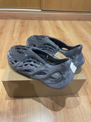 Adidas Yeezy Foam Runner Gris