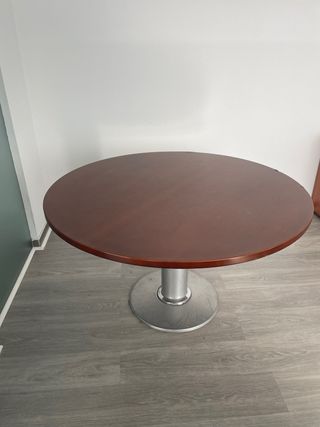 Mesa de reunión redonda madera y metal