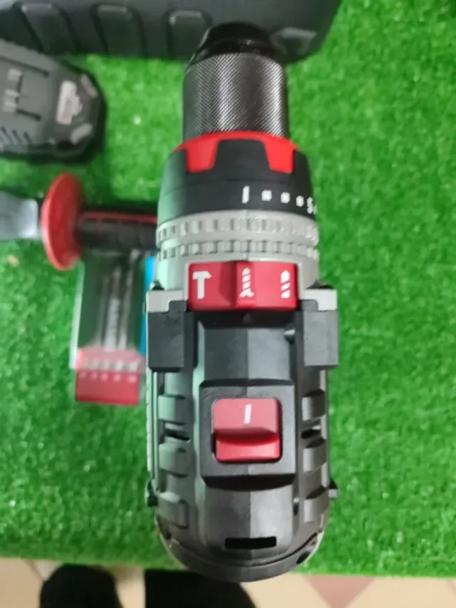 Taladradora Atornilladora Parkside 20V + REGALO