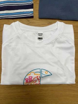 Lote 3 Camisetas GAP, OOTO, Uniqlo Sport