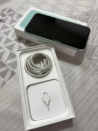 Iphone 11 - 64 GB - Verde