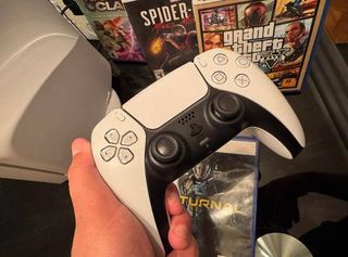Consola PS5 Slim version disco Blanca + 4 Juegos