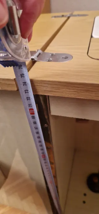 Máquina de coser Alfa Electrónica + mueble