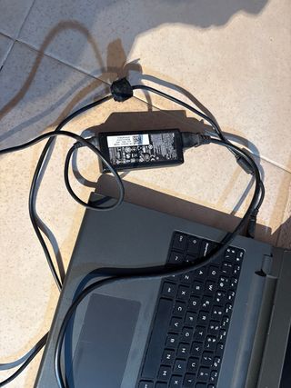 Portátil Dell Negro/Gris Poco Uso