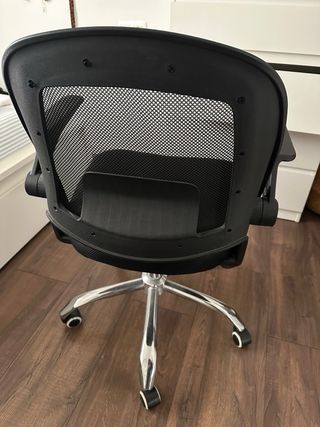 Silla de oficina ergonómica negra