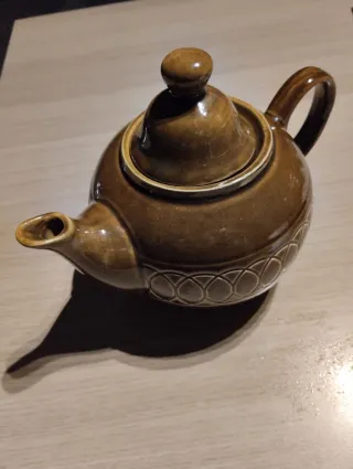 Teiera vintage anni 70 in ceramica.