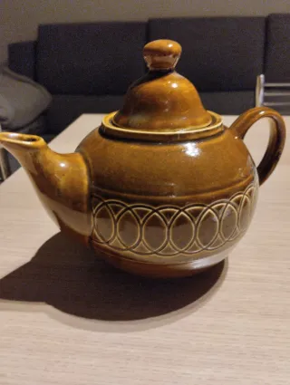 Teiera vintage anni 70 in ceramica.