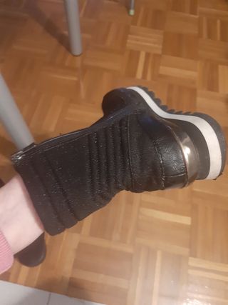 Botines puestos un par de veces.