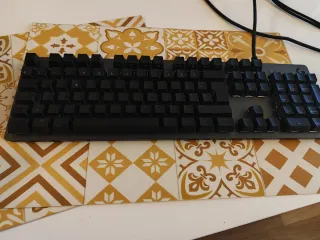 Teclado Mecánico Gaming Logitech G512 Negro