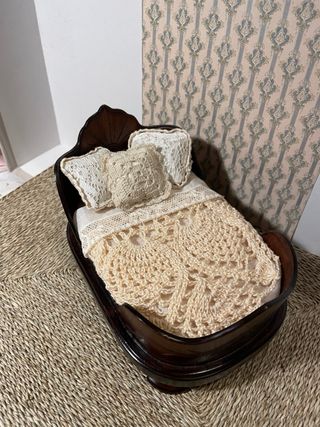 Letto a barca per casa delle bambole