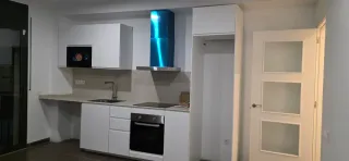 Muebles de cocina blancos y Electros